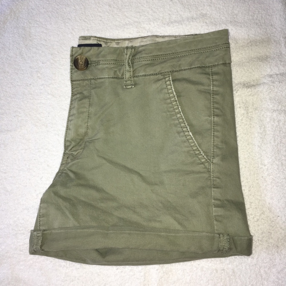 ⬇️ BUY ONE GET ONE LISTING FREE Green Midi Shorts!